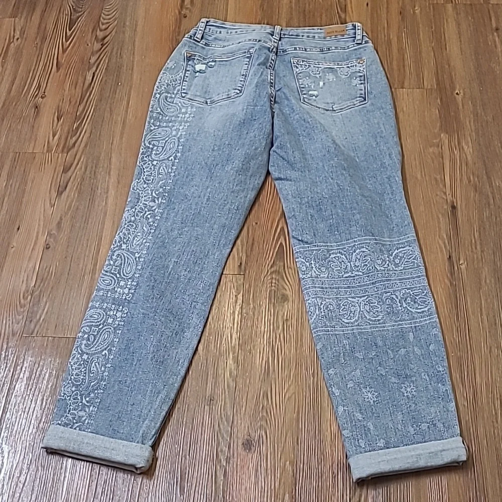 Judy‎ Blue Light Blue Paisley Boyfriend Jeans